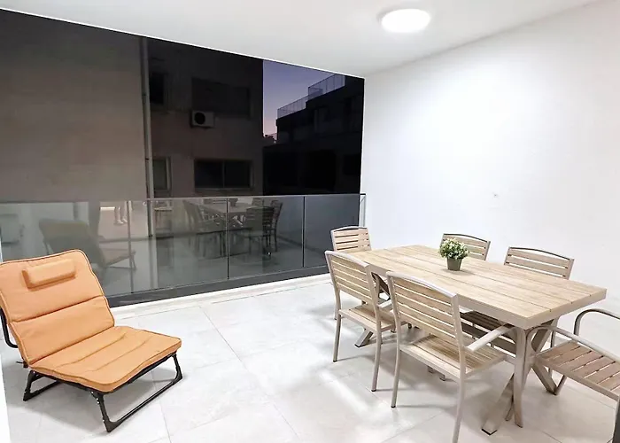 Luna Mare Apartment Limassol