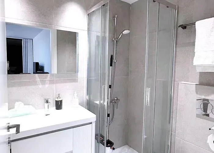 Luna Mare * Limassol